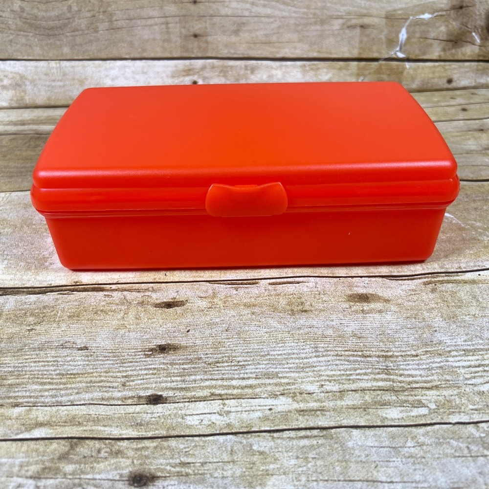 Tupperware Pencil  Box Case Container 4769A-1 Red  1.2L New